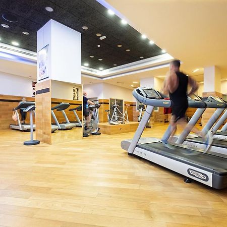 Hotel Envia Almeria Spa & Golf Агуадульсе Екстер'єр фото A treadmill in a gym