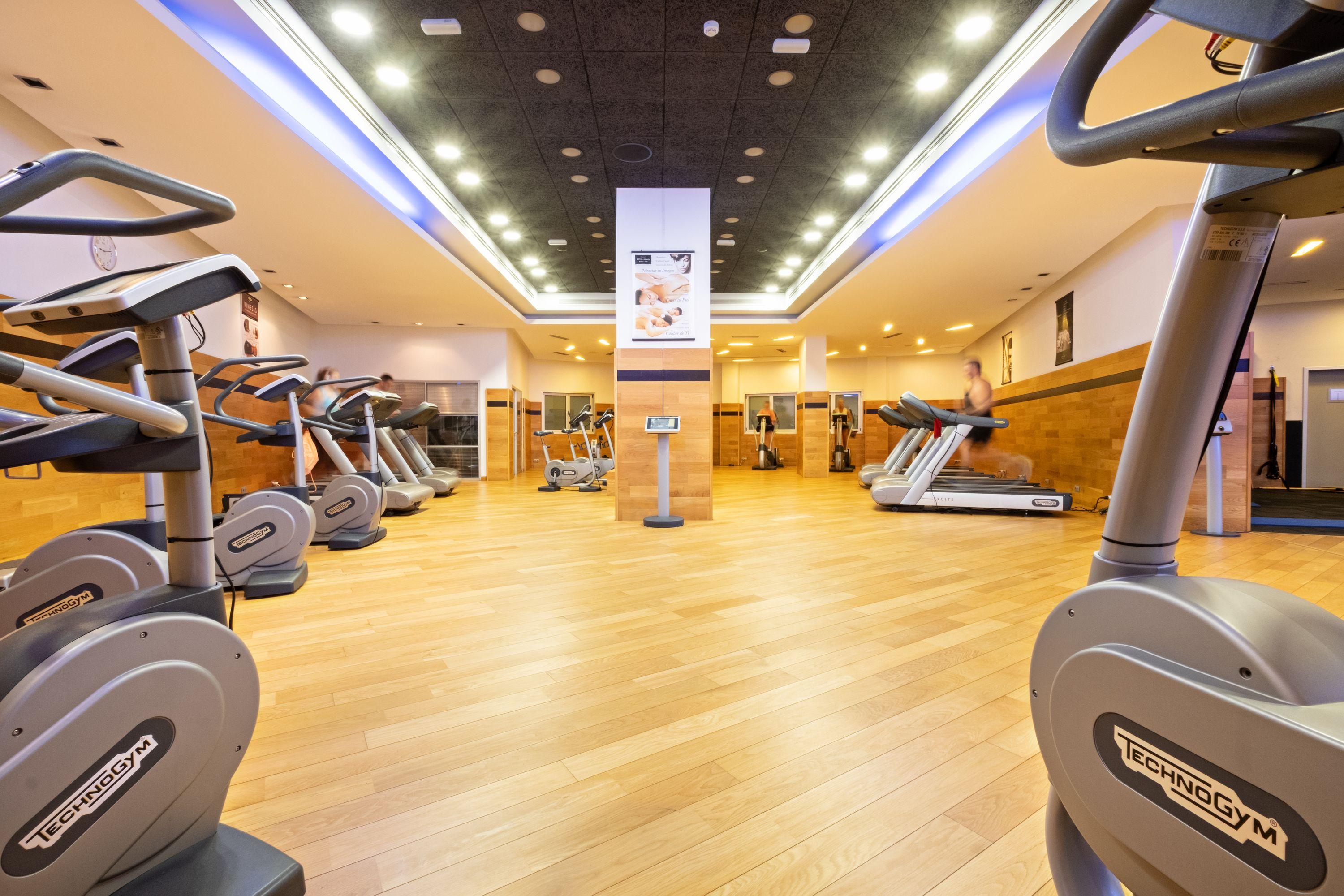 Hotel Envia Almeria Spa & Golf Агуадульсе Екстер'єр фото The gym at the hotel