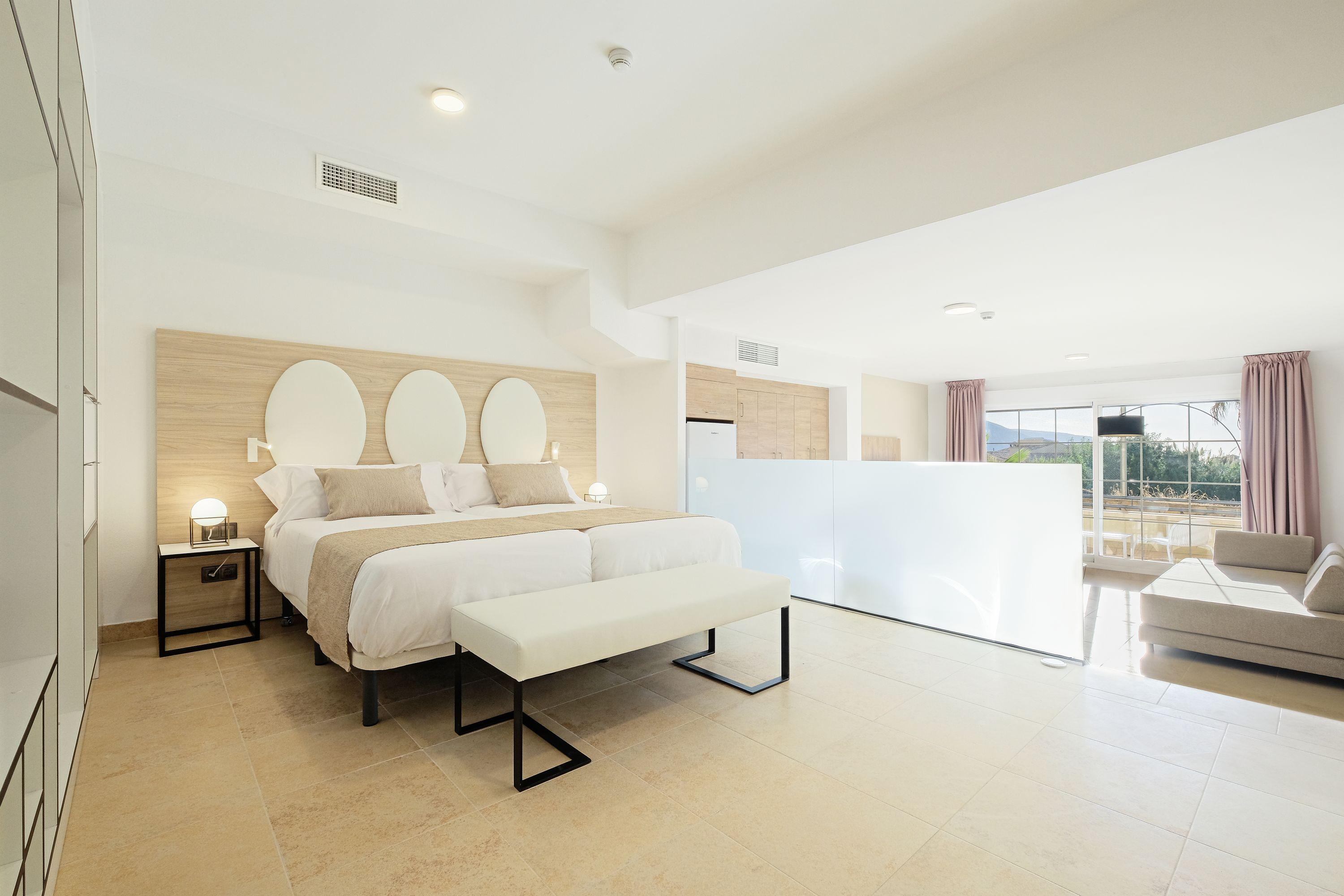 Hotel Envia Almeria Spa & Golf Агуадульсе Екстер'єр фото A room at the hotel